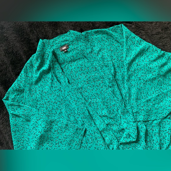 Mossimo Supply Co Women’s Green/ Black Polka Dots Cardigan Sz M 100%Poly NWOT - Picture 6 of 16